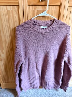 American Eagle Mauve Crewneck Women's Sweater